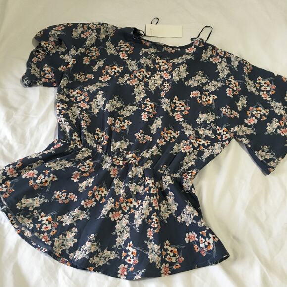 NWT Sienna Sky Navy floral short sleeve HI-LOW elastic waist SIZE M blouse - Picture 7 of 12